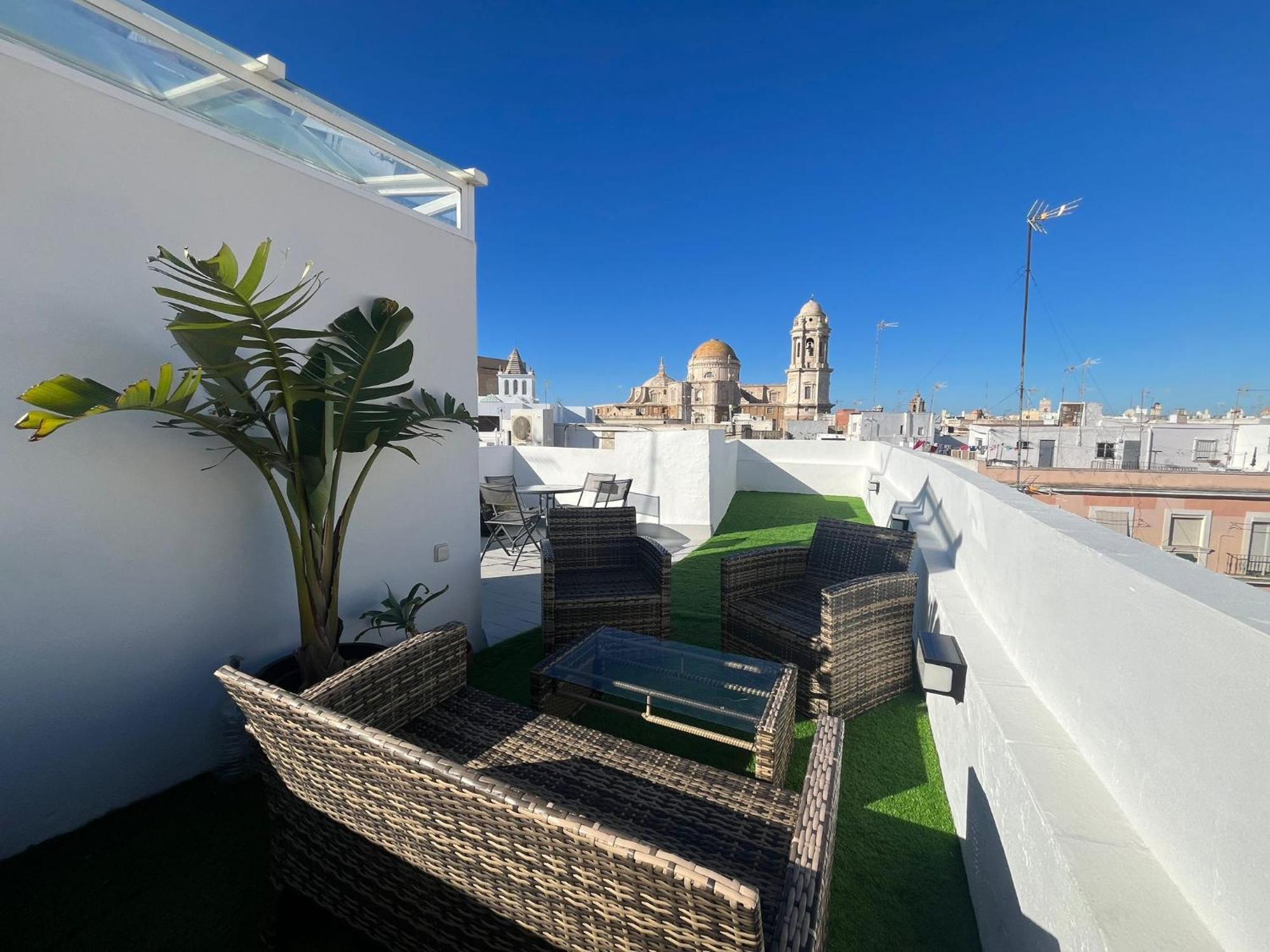 Hidden Gem Penthouse El Meson Apartment Cadiz Bagian luar foto